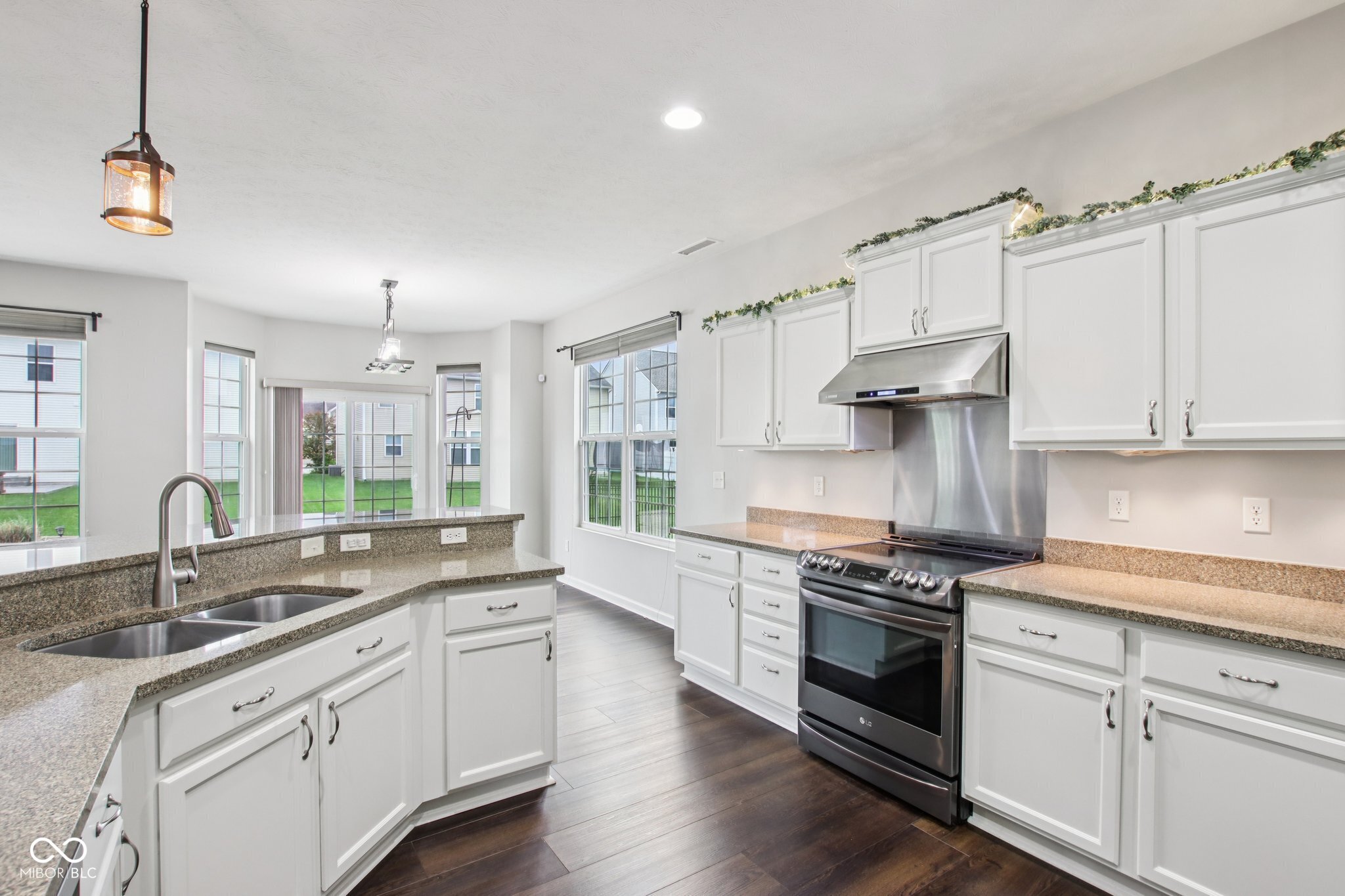 14475 Milton Road Fishers, IN 46037 - Photo 16 of 60