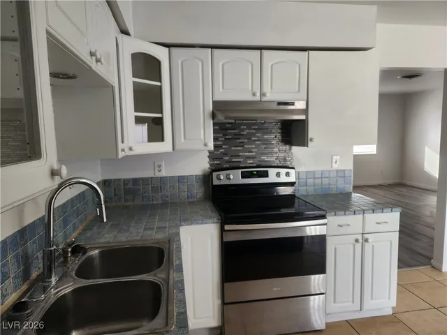 $1,650 | 609 Carpenter Drive, Las Vegas, NV 89107