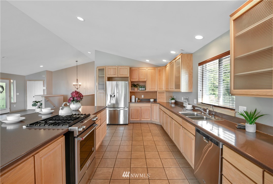 7565 Maxwelton Road Clinton, WA 98236 - Photo 15 of 40 Gallery Image 15