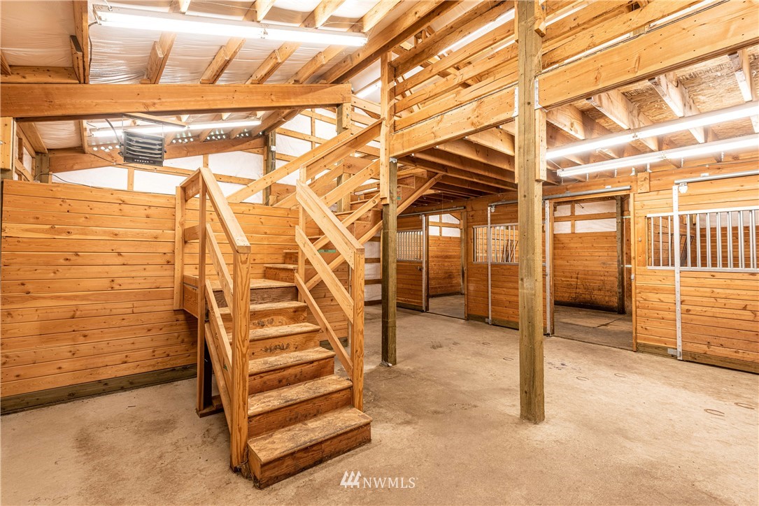 7565 Maxwelton Road Clinton, WA 98236 - Photo 35 of 40 Gallery Image 35