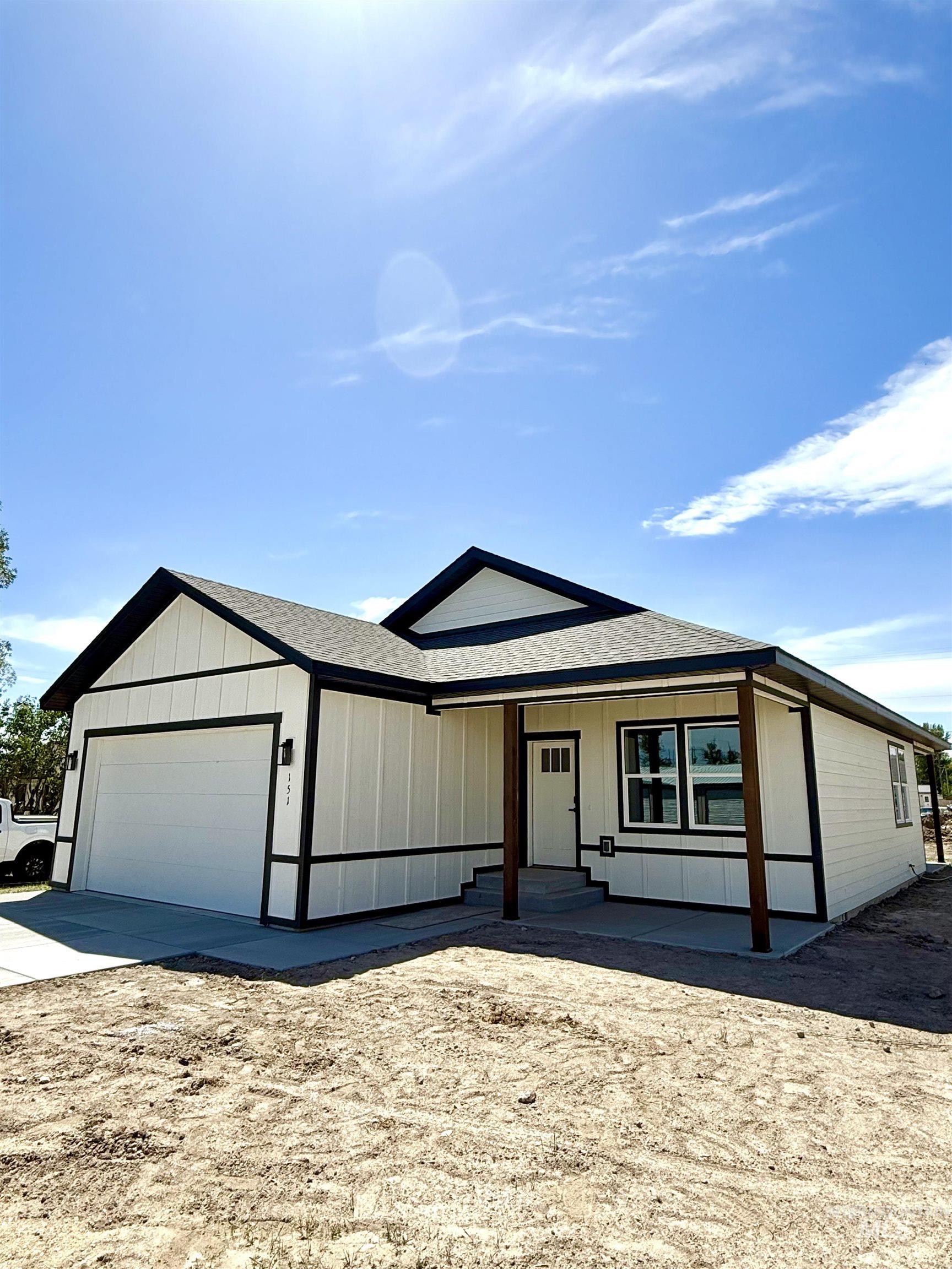 151 18th Street Heyburn, ID 83336 - Photo 1 of 1