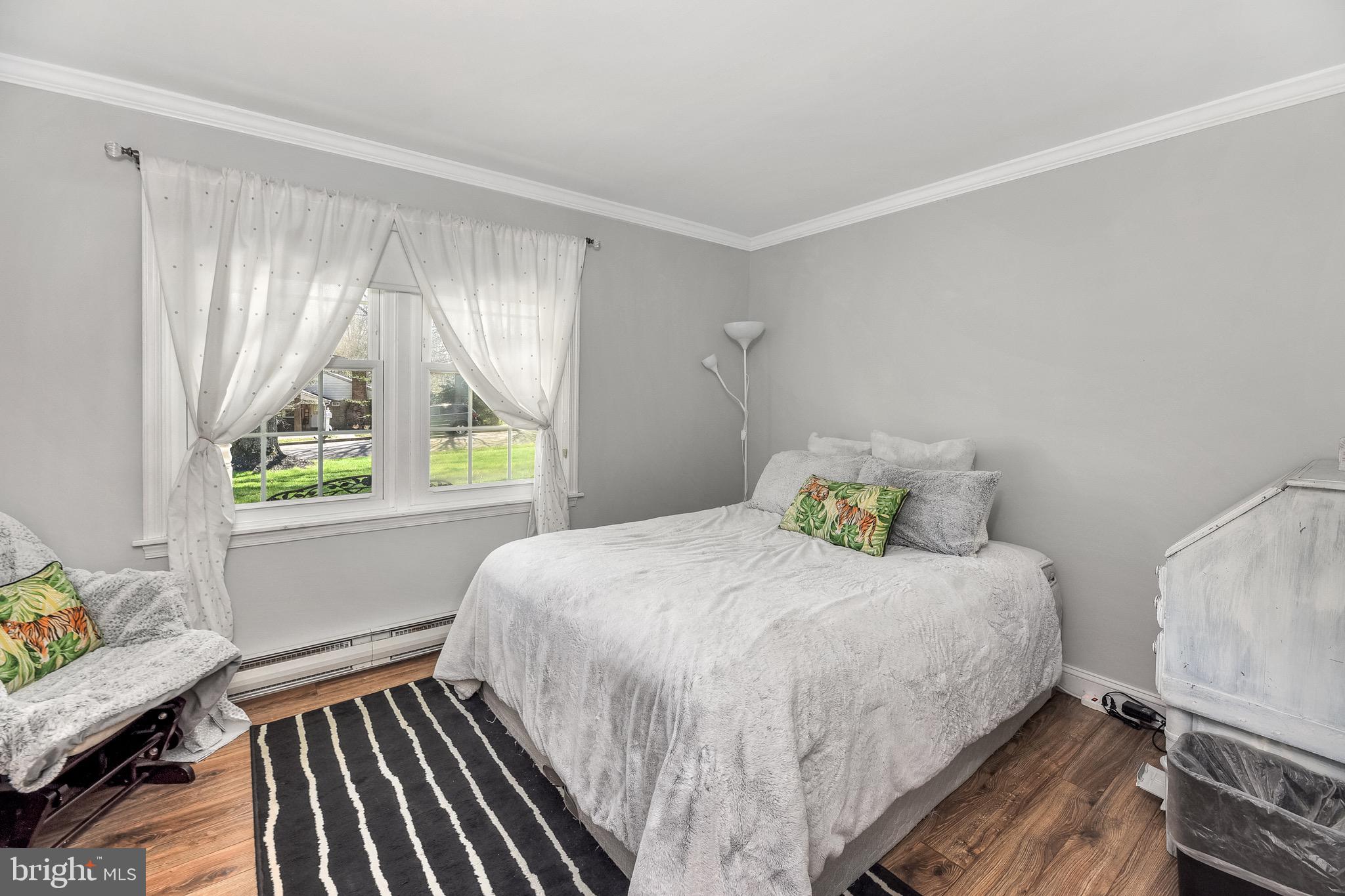 3 Deerpath Road Chalfont, PA 18914 - Photo 18 of 32 Entry level bedroom with full bath