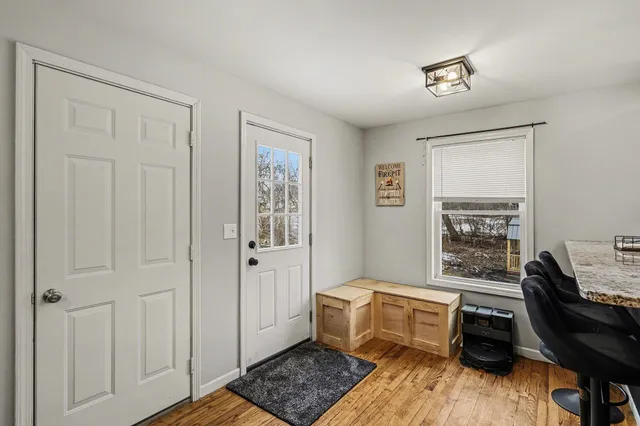 $250,000 | 291 Ackerson Lake Drive, Jackson, MI 49201