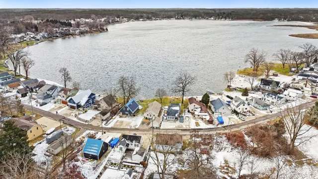 $250,000 | 291 Ackerson Lake Drive, Jackson, MI 49201