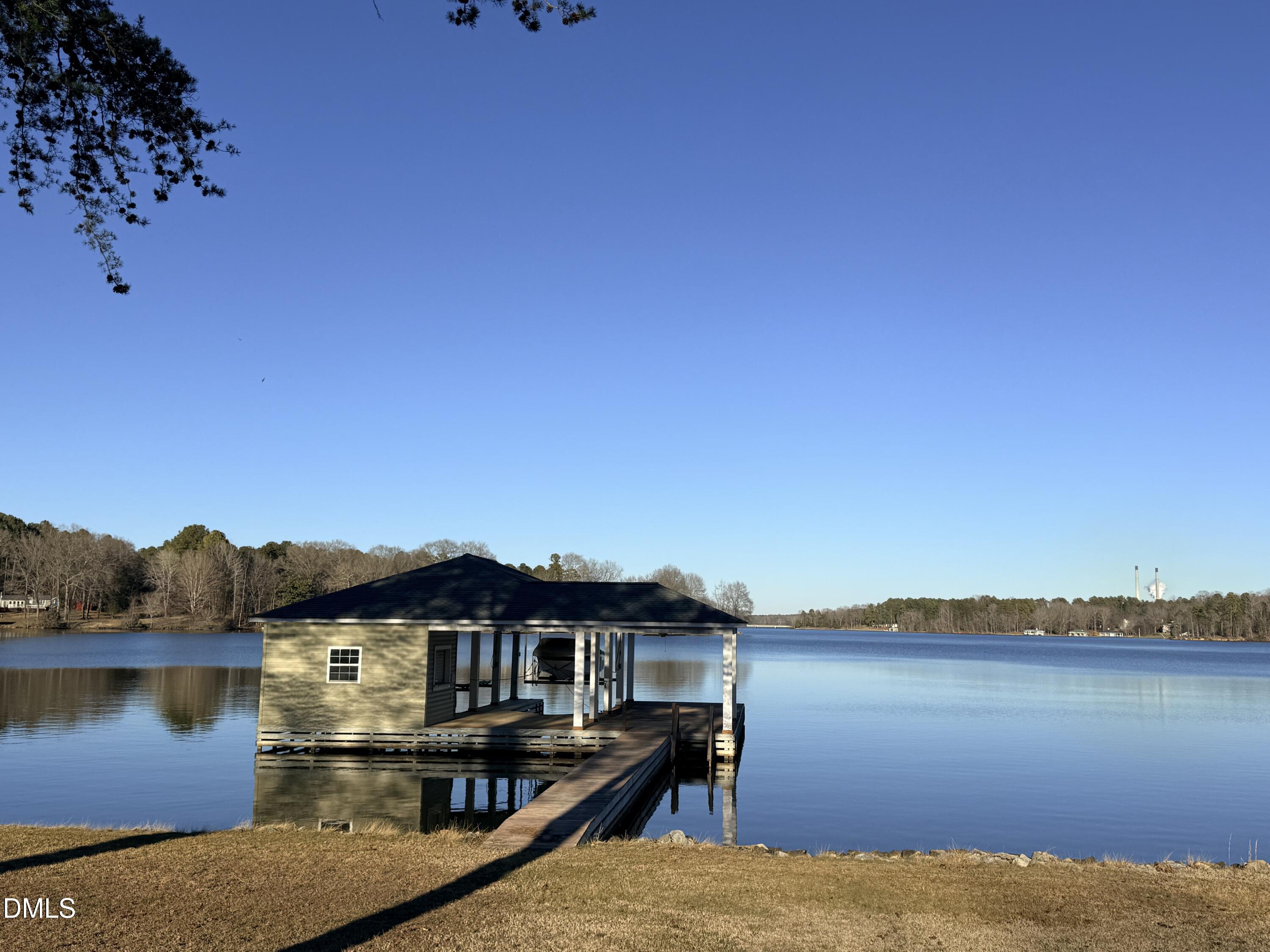 53 Sunrise Harbor Road Leasburg, NC 27291 - Photo 4 of 47 IMG_4592