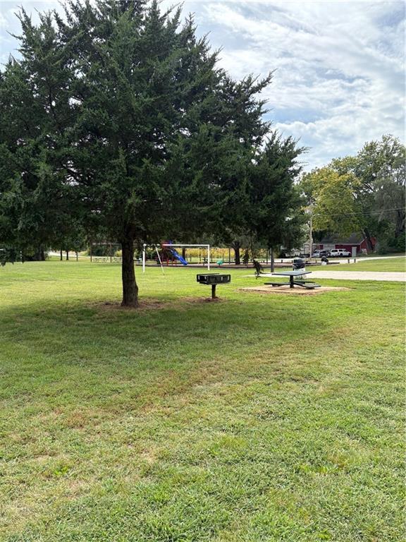 East 5 St Court Linwood, KS 66052 - Photo 5 of 5