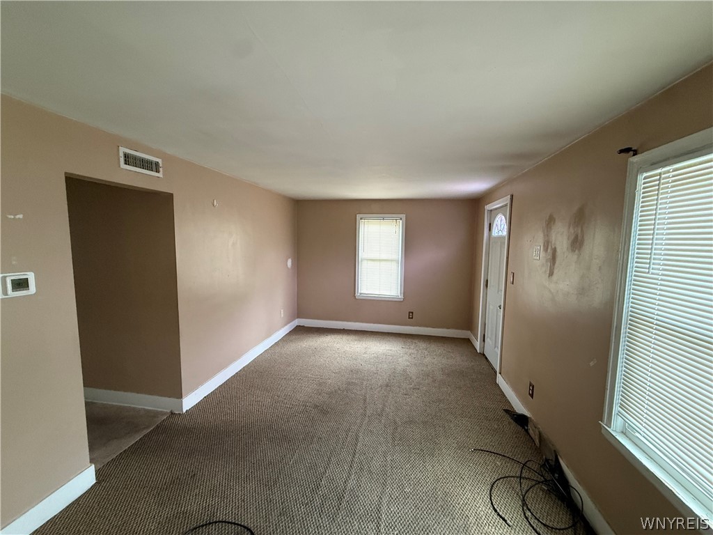 15 Heather Road Cheektowaga, NY 14225 - Photo 13 of 31 Gallery Image 13