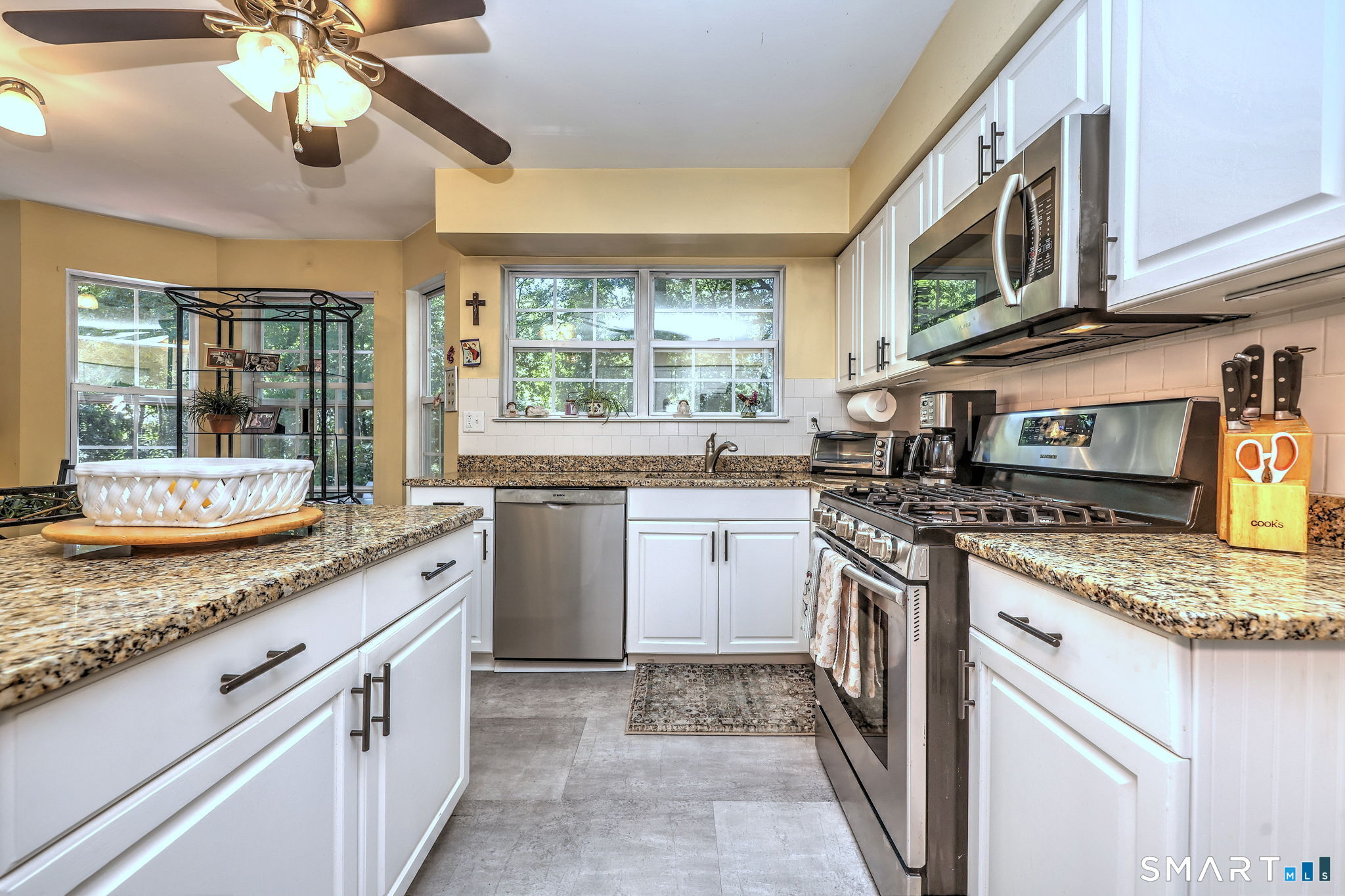 39 Lookout Hill Road Milford, CT 06461 - Photo 10 of 40