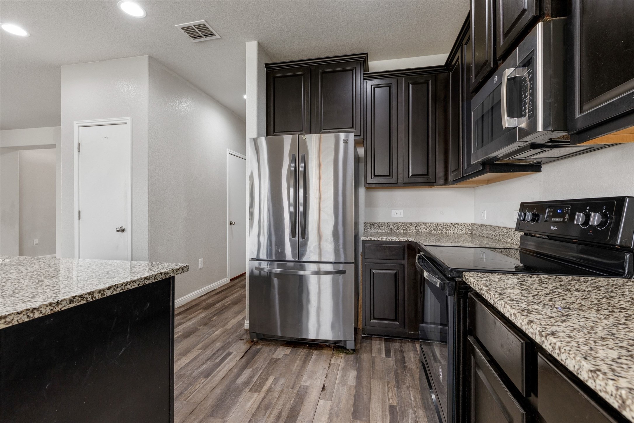 124 Guemal Road Buda, TX 78610 - Photo 6 of 38
