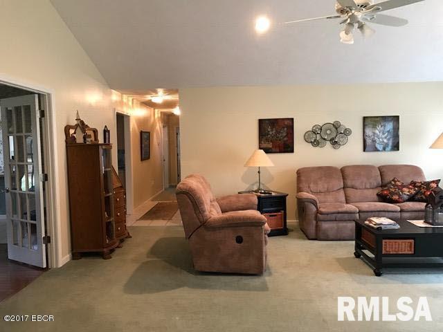 13153 Hafer Road Herrin, IL 62948 - Photo 11 of 29 Gallery Image 11