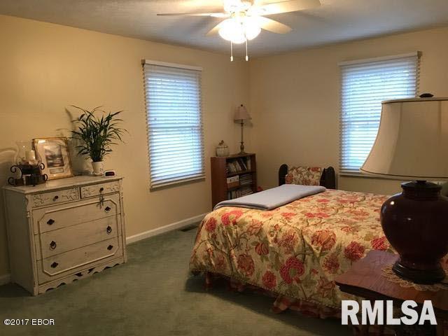 13153 Hafer Road Herrin, IL 62948 - Photo 15 of 29 Gallery Image 15