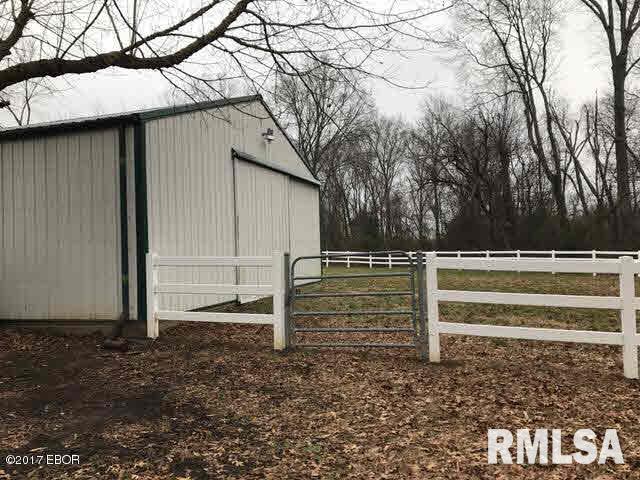 13153 Hafer Road Herrin, IL 62948 - Photo 4 of 29 Gallery Image 4