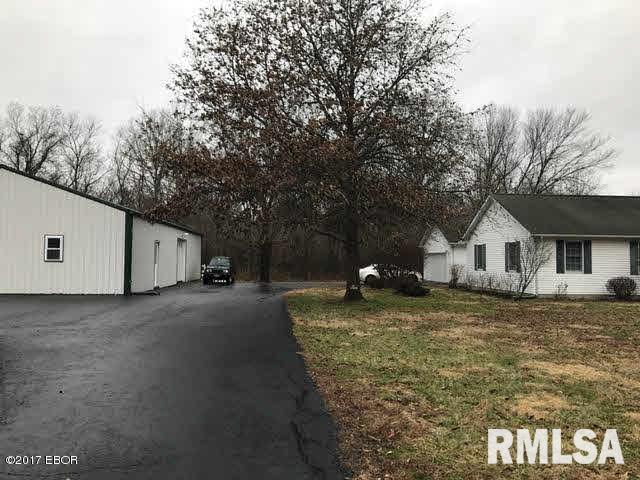 13153 Hafer Road Herrin, IL 62948 - Photo 5 of 29 Gallery Image 5