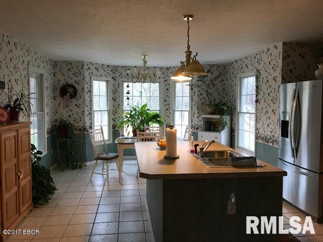 13153 Hafer Road Herrin, IL 62948 - Photo 6 of 29 Gallery Image 6