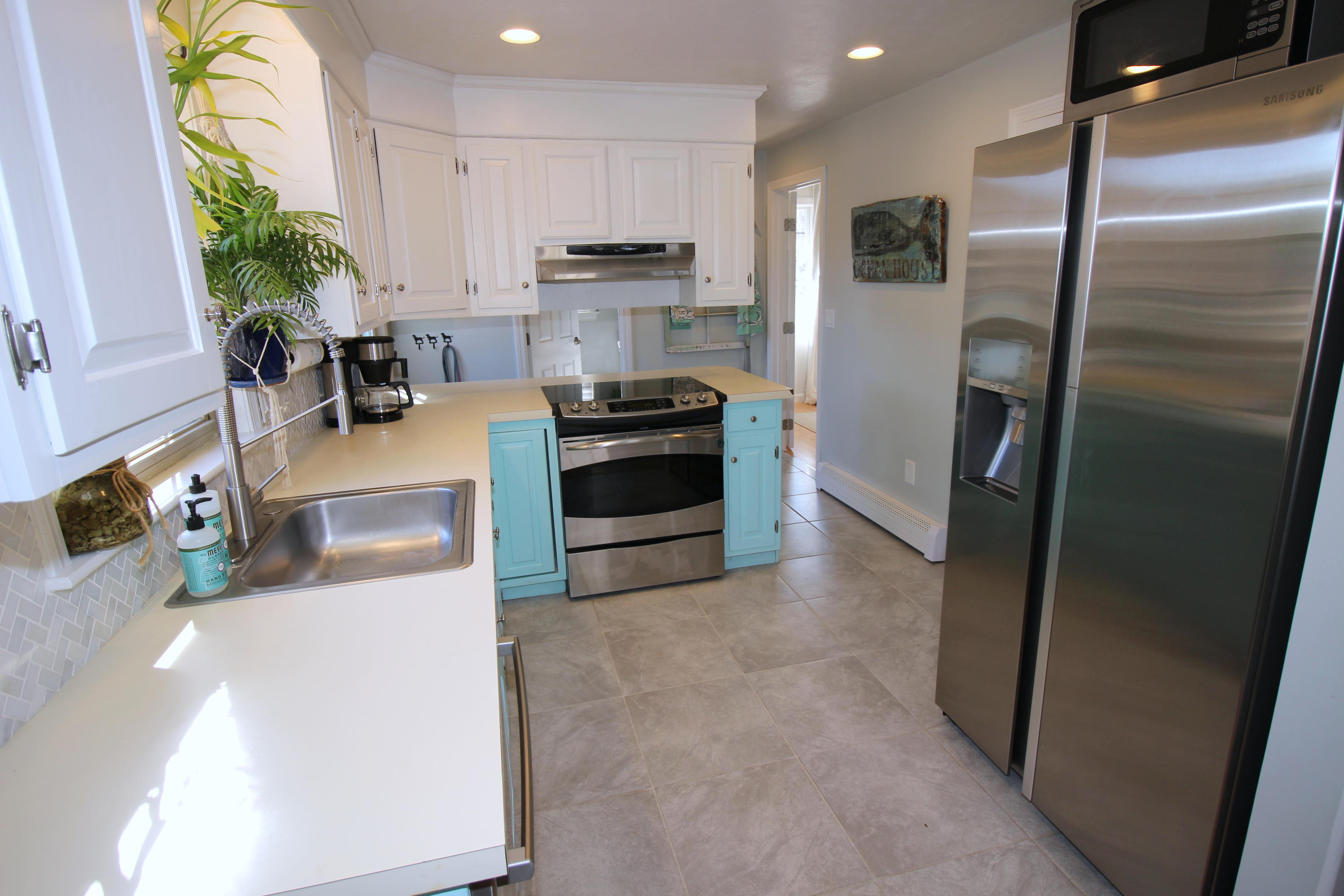 84 Acorn Road East Dennis, MA 02638 - Photo 6 of 29 IMG_4190