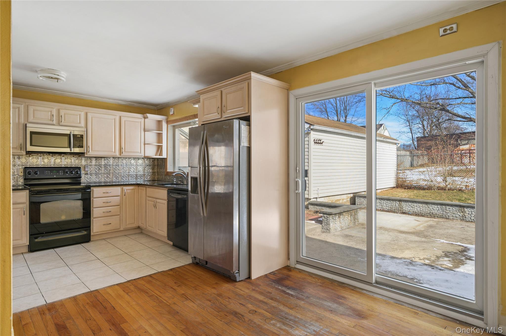 285 Madison Avenue Port Chester, NY 10573 - Photo 11 of 26