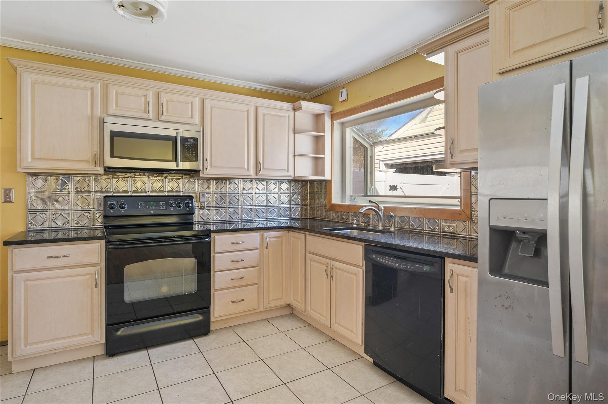 285 Madison Avenue Port Chester, NY 10573 - Photo 9 of 26