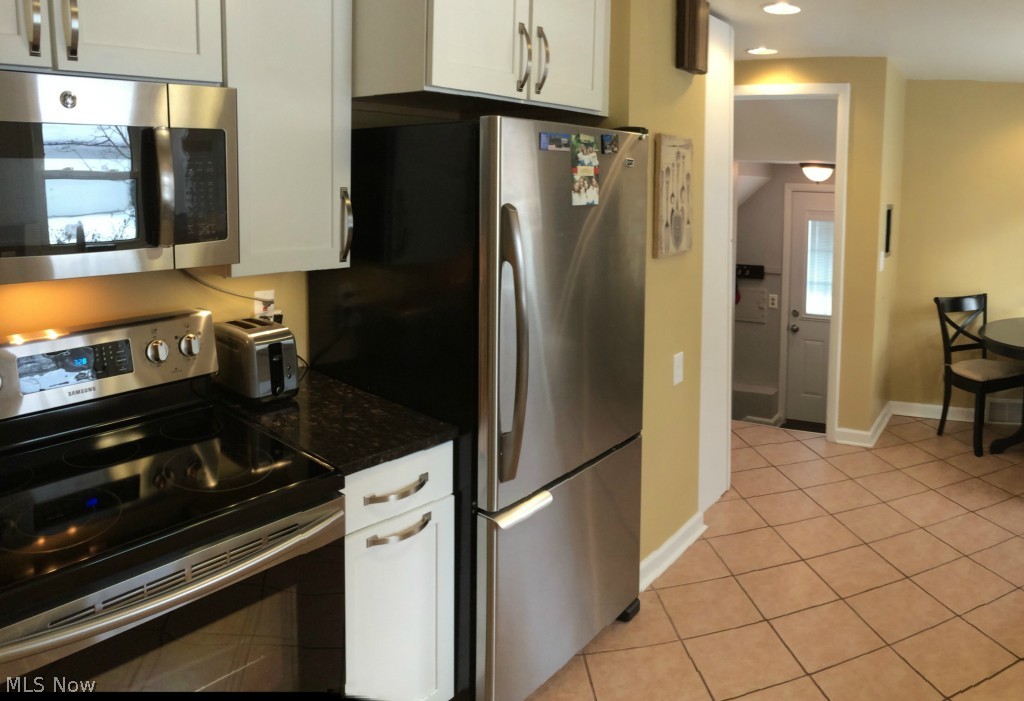4496 Mackall Road South Euclid, OH 44121 - Photo 5 of 18