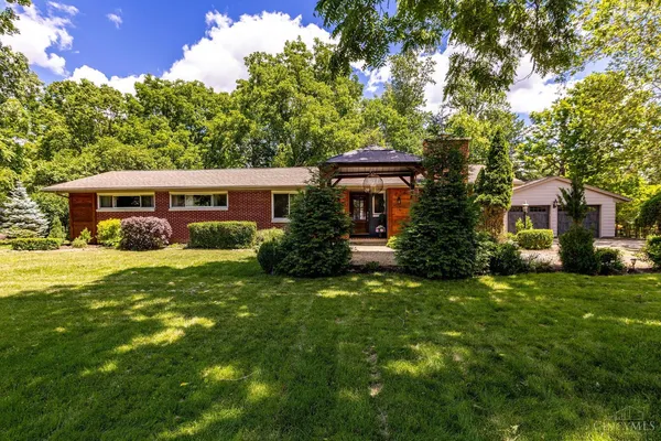 $379,000 | 1001 Cedar Drive, Oxford, OH 45056