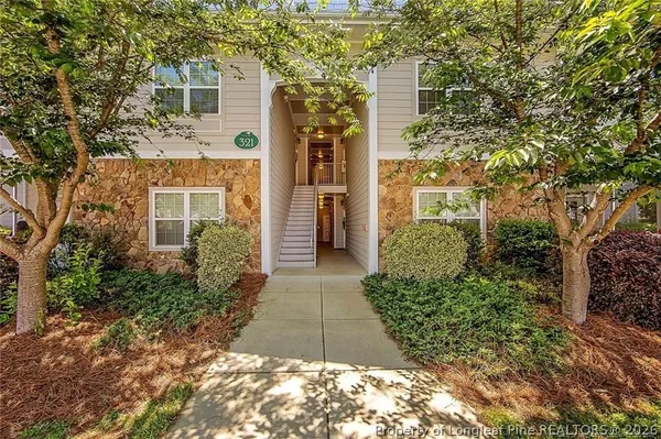 $1,525 | 321 Gallery Drive, Unit 102, Spring Lake, NC 28390