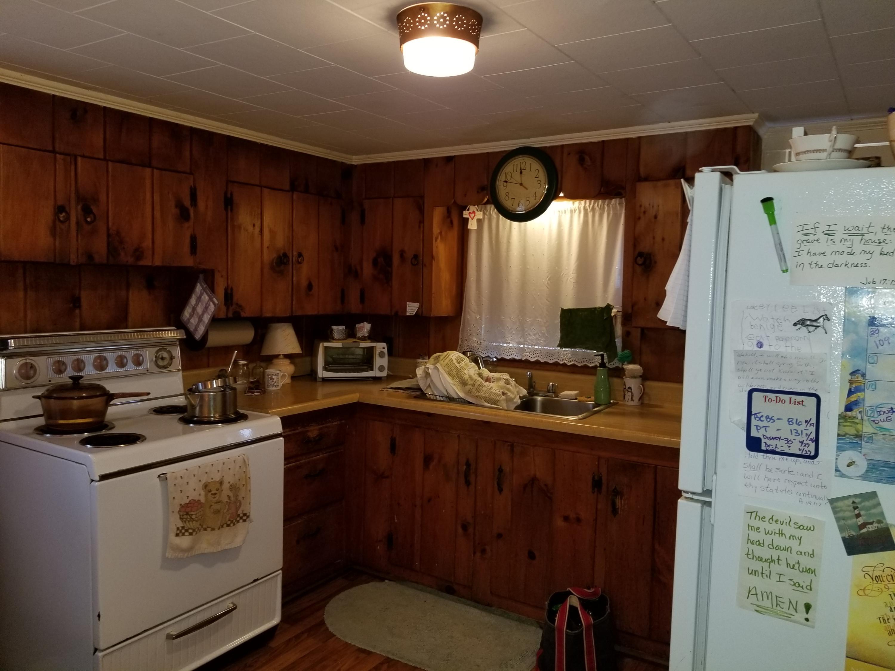 11 Stevens Road Augusta, ME 04330 - Photo 4 of 9 Stevens Rd kitchen