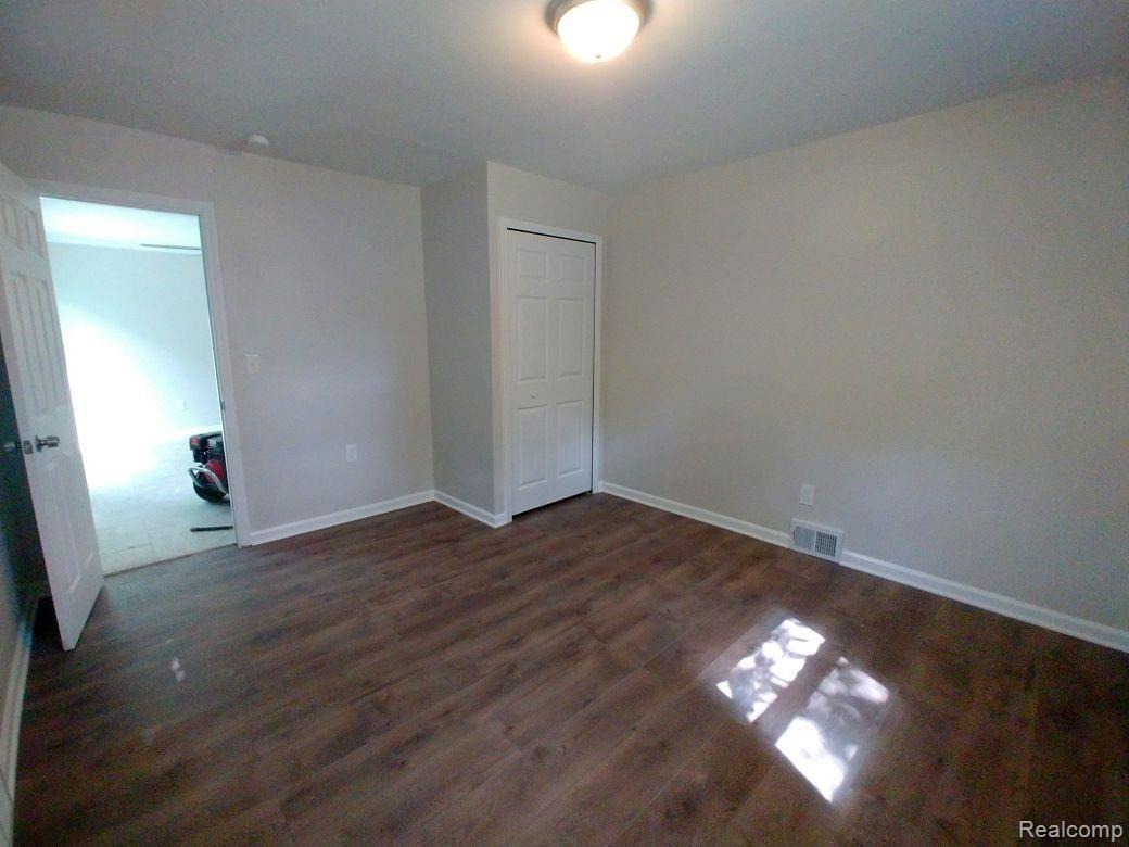 3486 Longview Avenue Rochester, MI 48307 - Photo 19 of 30 Master Bedroom 1.jpg