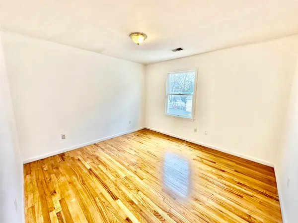 $2,900 | 53 Williams Avenue, Unit 2, Jersey City, NJ 07304