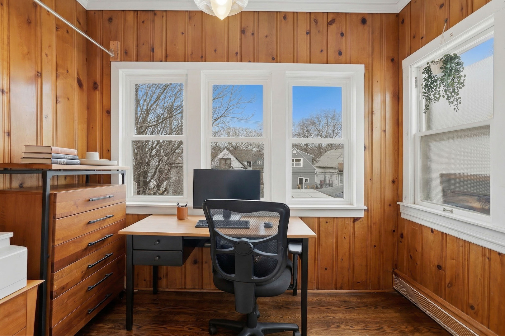 4327 North Avers Avenue Chicago, IL 60618 - Photo 11 of 33 a workspace with furniture and window