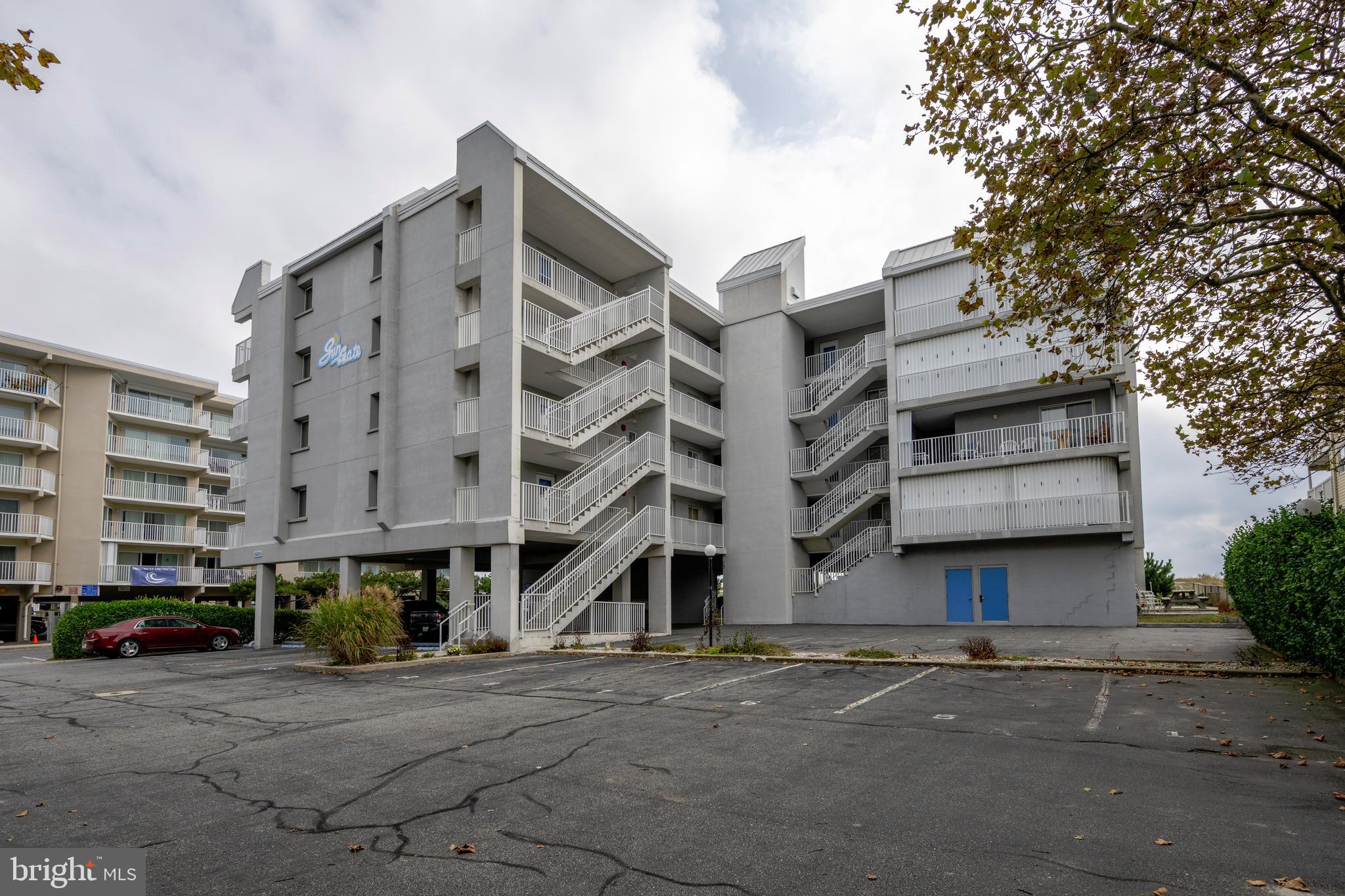 5 77th Street, Unit 404 Ocean City, MD 21842 - Photo 4 of 28 a front view of a building