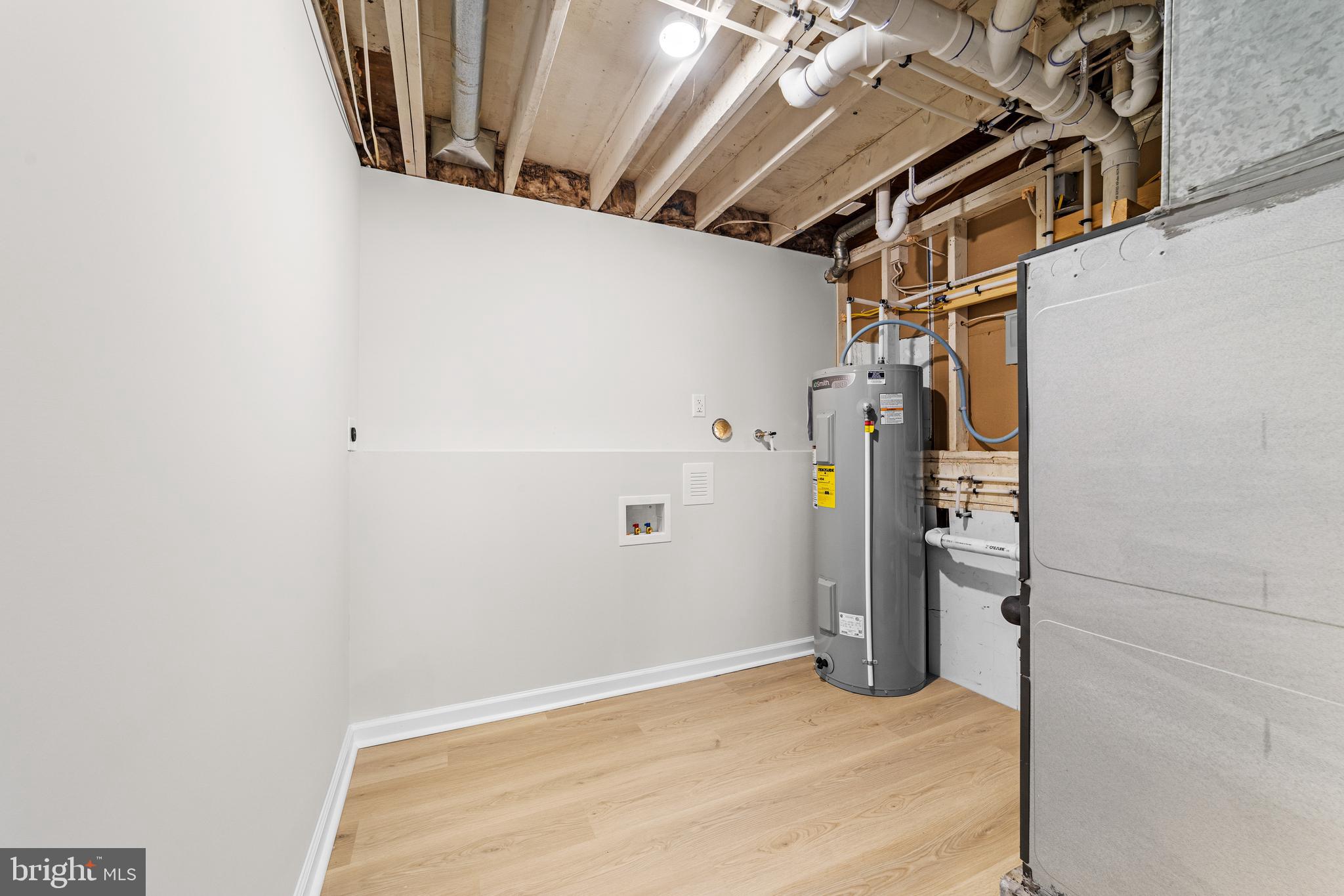 15 Dunlin Way Sicklerville, NJ 08081 - Photo 16 of 28 a view of empty room with wooden floor