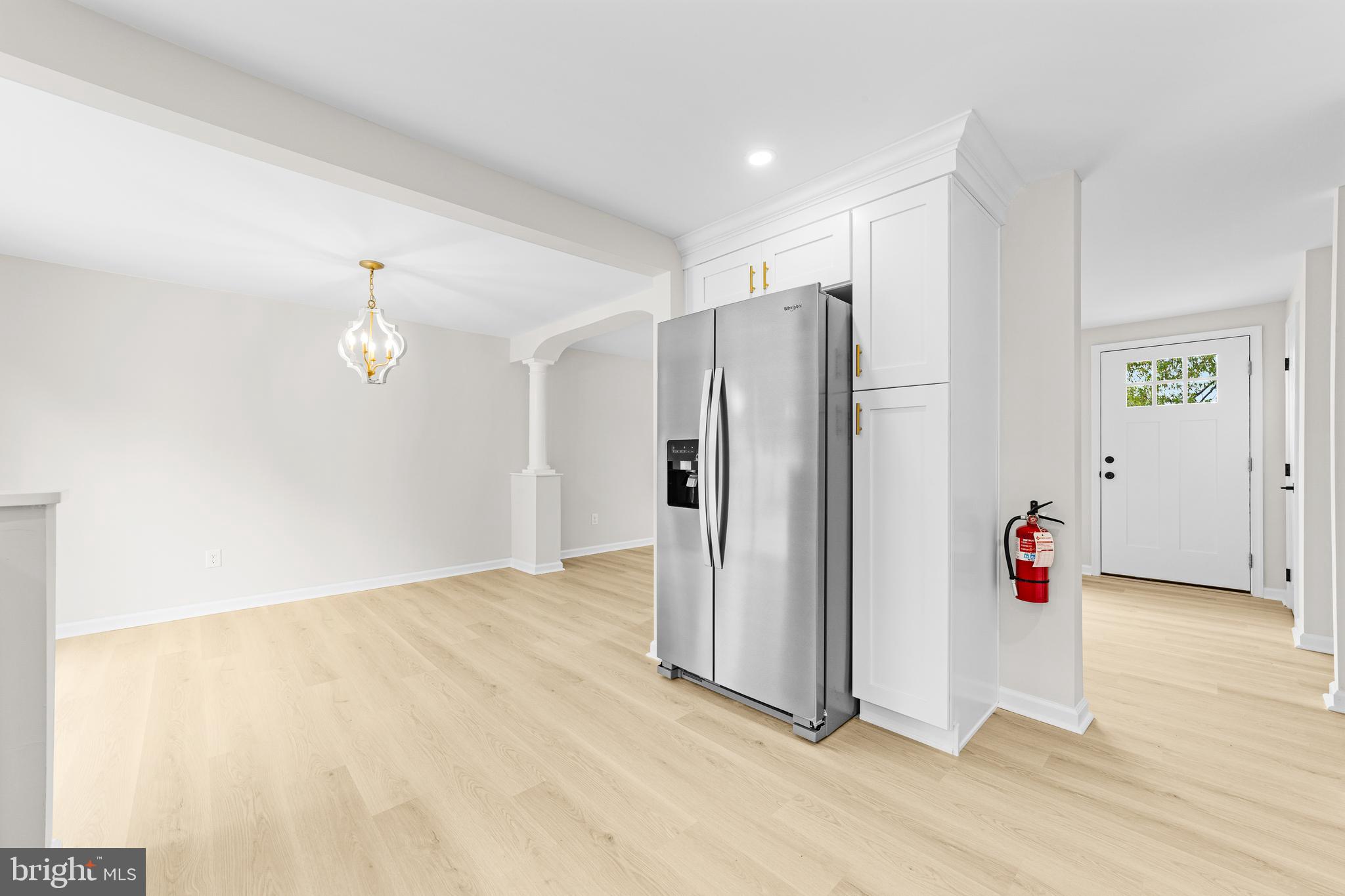 15 Dunlin Way Sicklerville, NJ 08081 - Photo 8 of 28 a view of an empty room