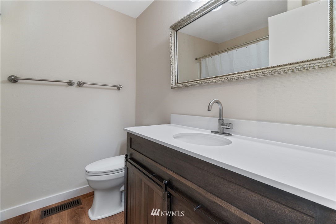 6739 Libby Road Northeast Olympia, WA 98506 - Photo 11 of 32 Gallery Image 11
