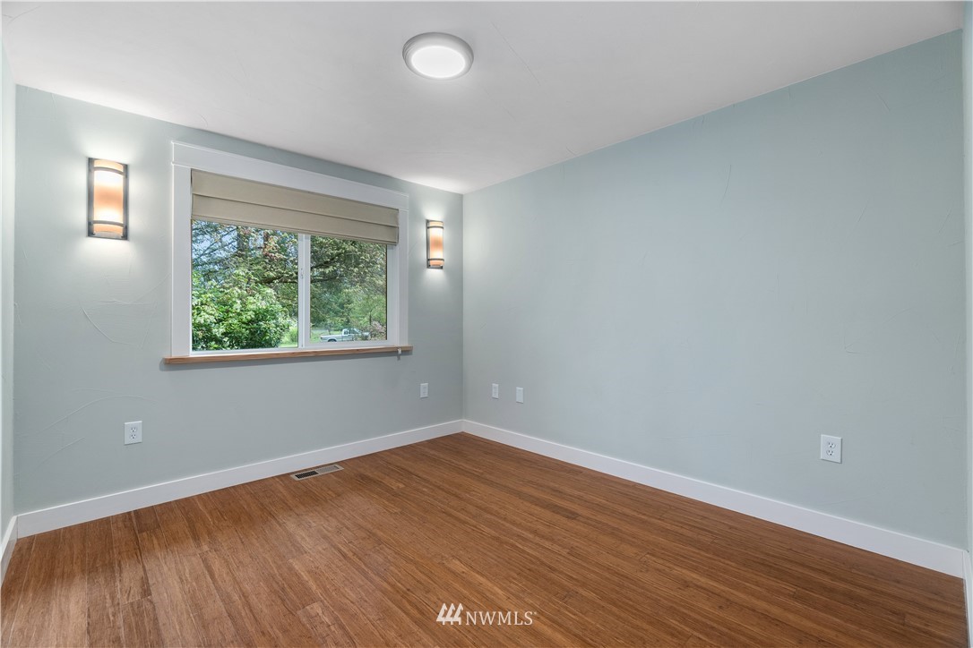 6739 Libby Road Northeast Olympia, WA 98506 - Photo 13 of 32 Gallery Image 13