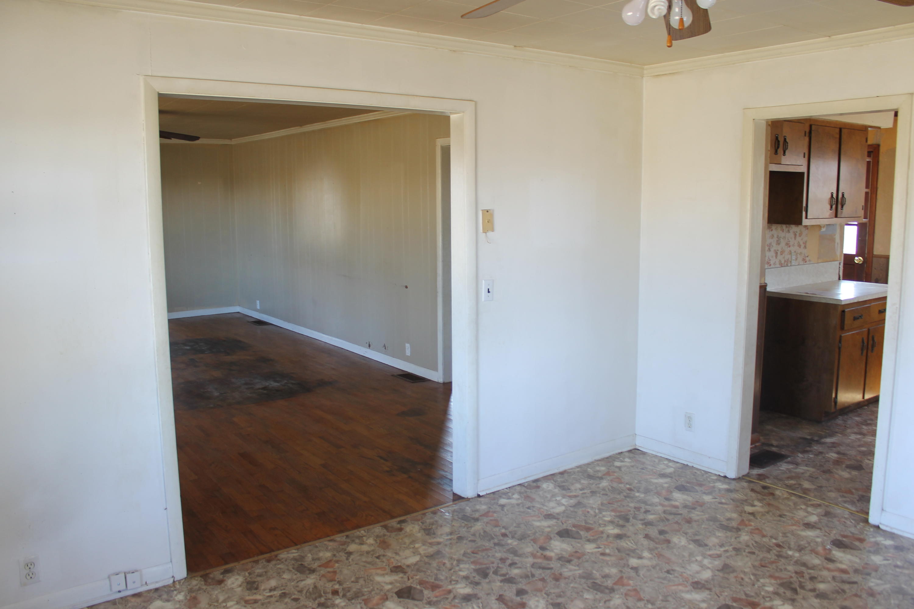 2045 Reagan Road Byrdstown, TN 38549 - Photo 7 of 12 IMG_0784