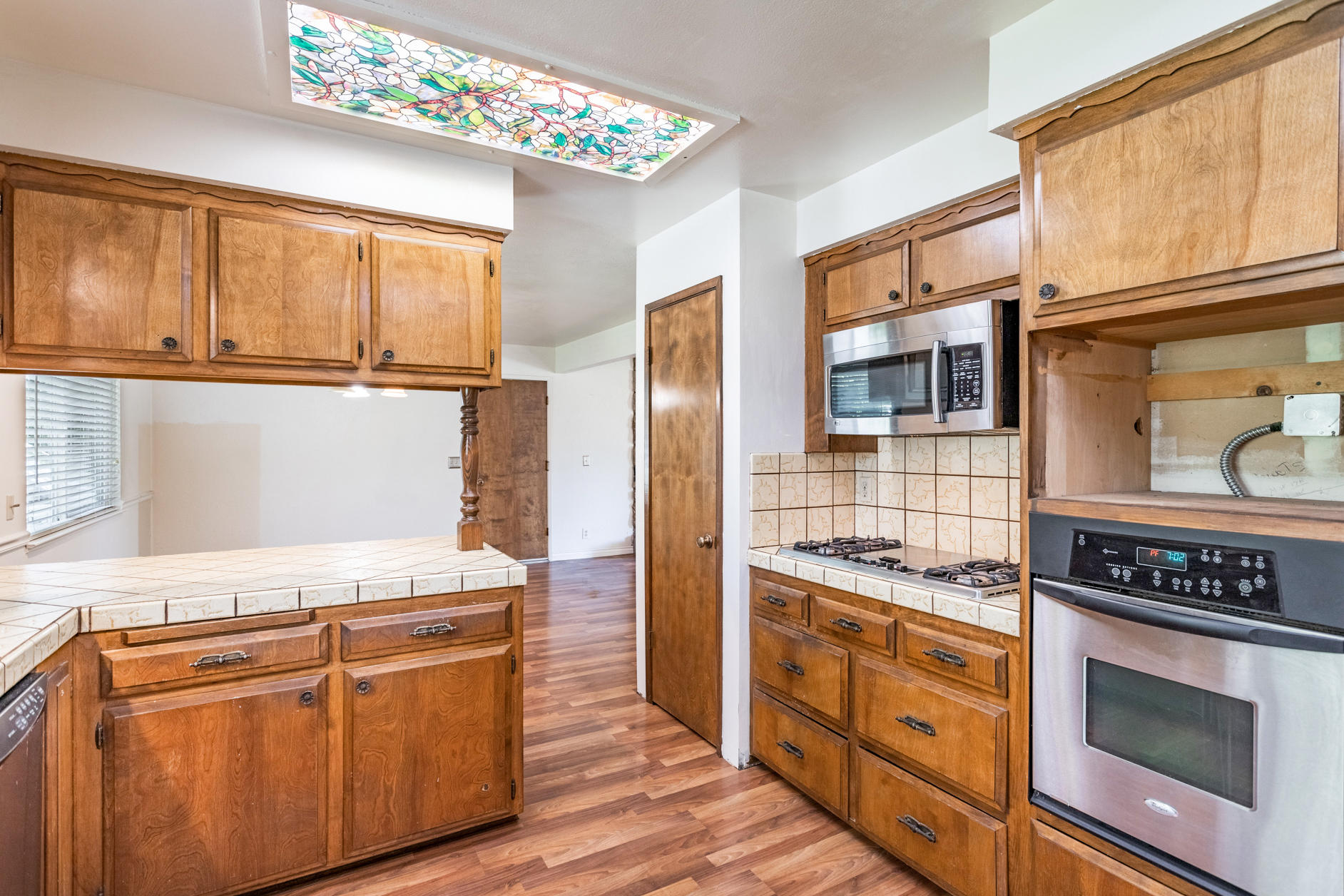 6767 Riata Drive Redding, CA 96002 - Photo 13 of 30 22 Kitchen