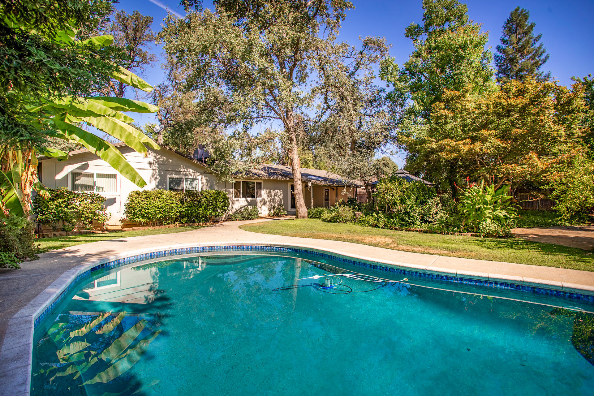 6767 Riata Drive Redding, CA 96002 - Photo 25 of 30 85 Pool