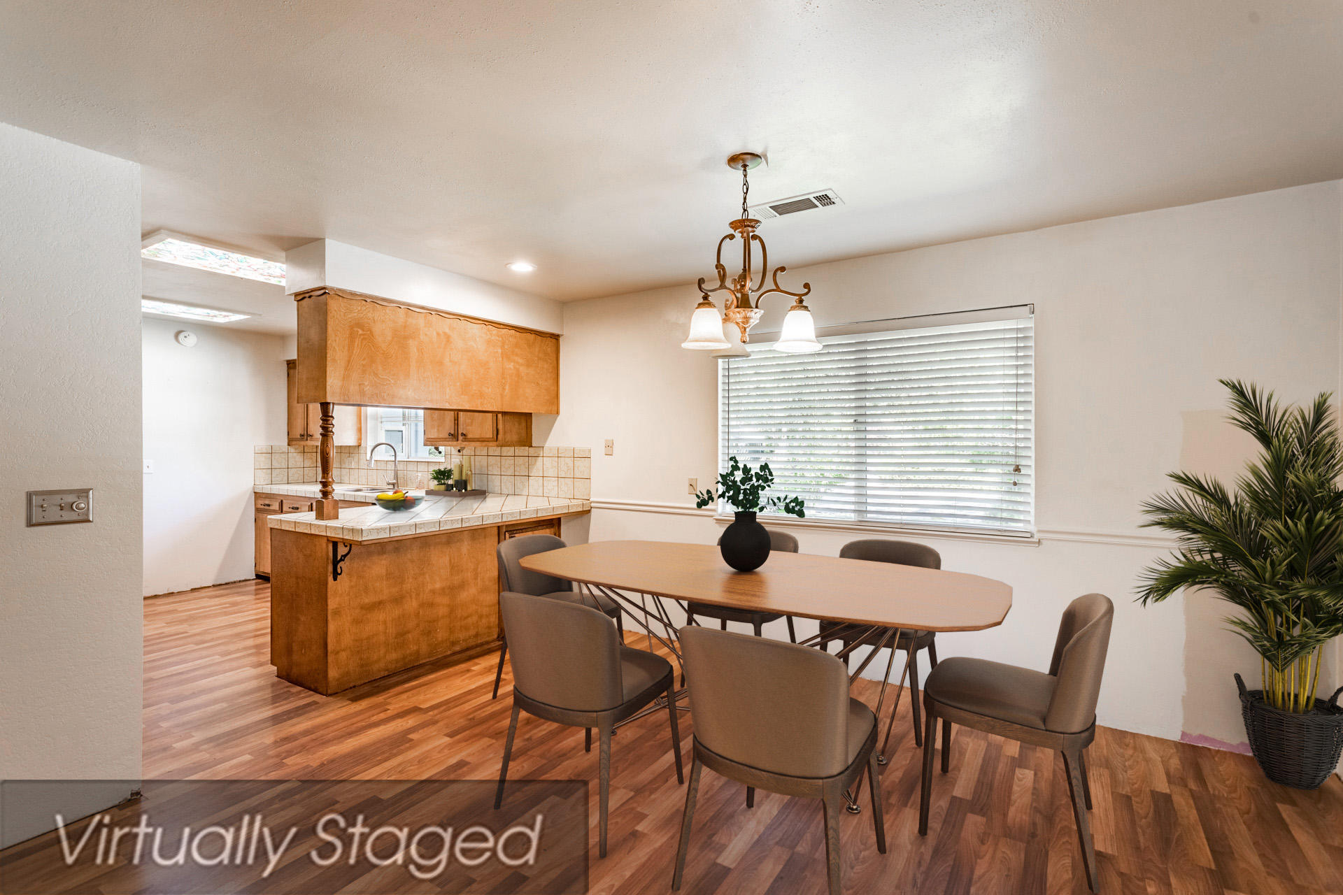 6767 Riata Drive Redding, CA 96002 - Photo 5 of 30 30 Dining_staged