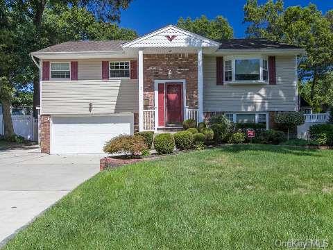 17 Chatham Road Commack, NY 11725 - Photo 1 of 1 Gallery Image 1