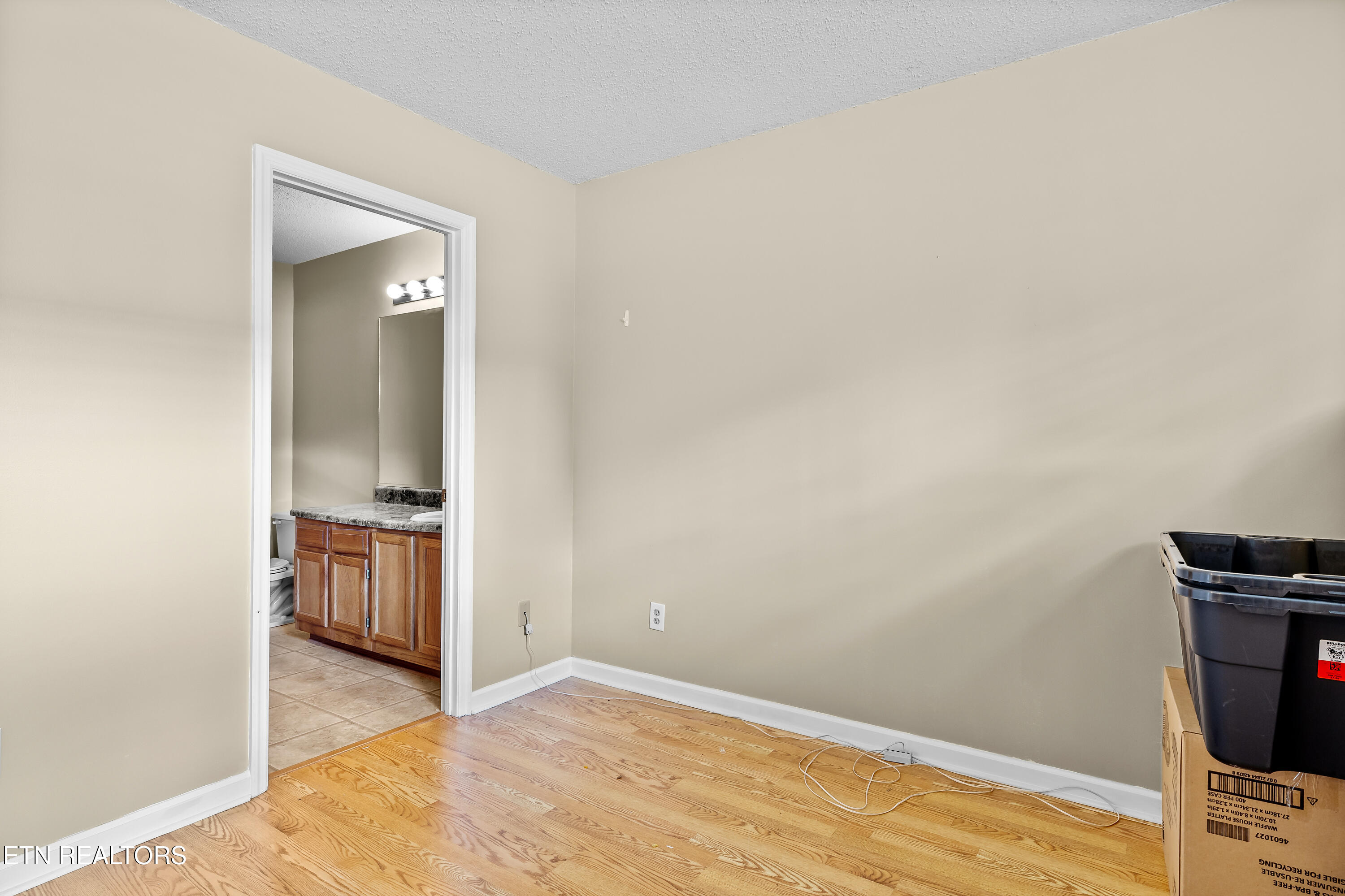 8015 Fenton Way Powell, TN 37849 - Photo 11 of 34 8015FentonWay-11