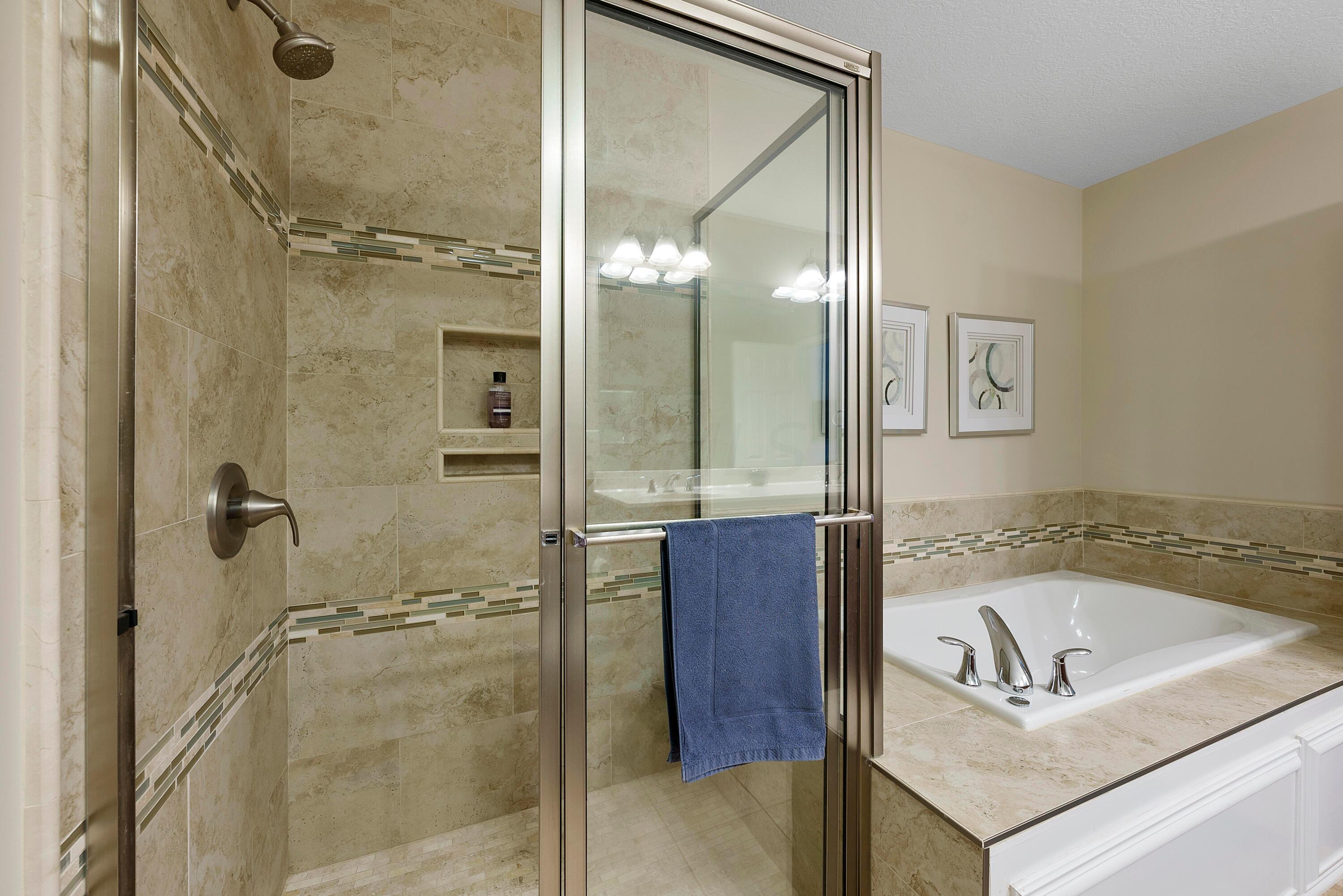 1213 Shagbark Road, Unit 21 Columbus, OH 43230 - Photo 25 of 44 DSC07724