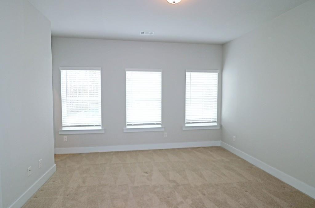 2163 Wiggins Walk Atlanta, GA 30316 - Photo 11 of 22 an empty room with windows