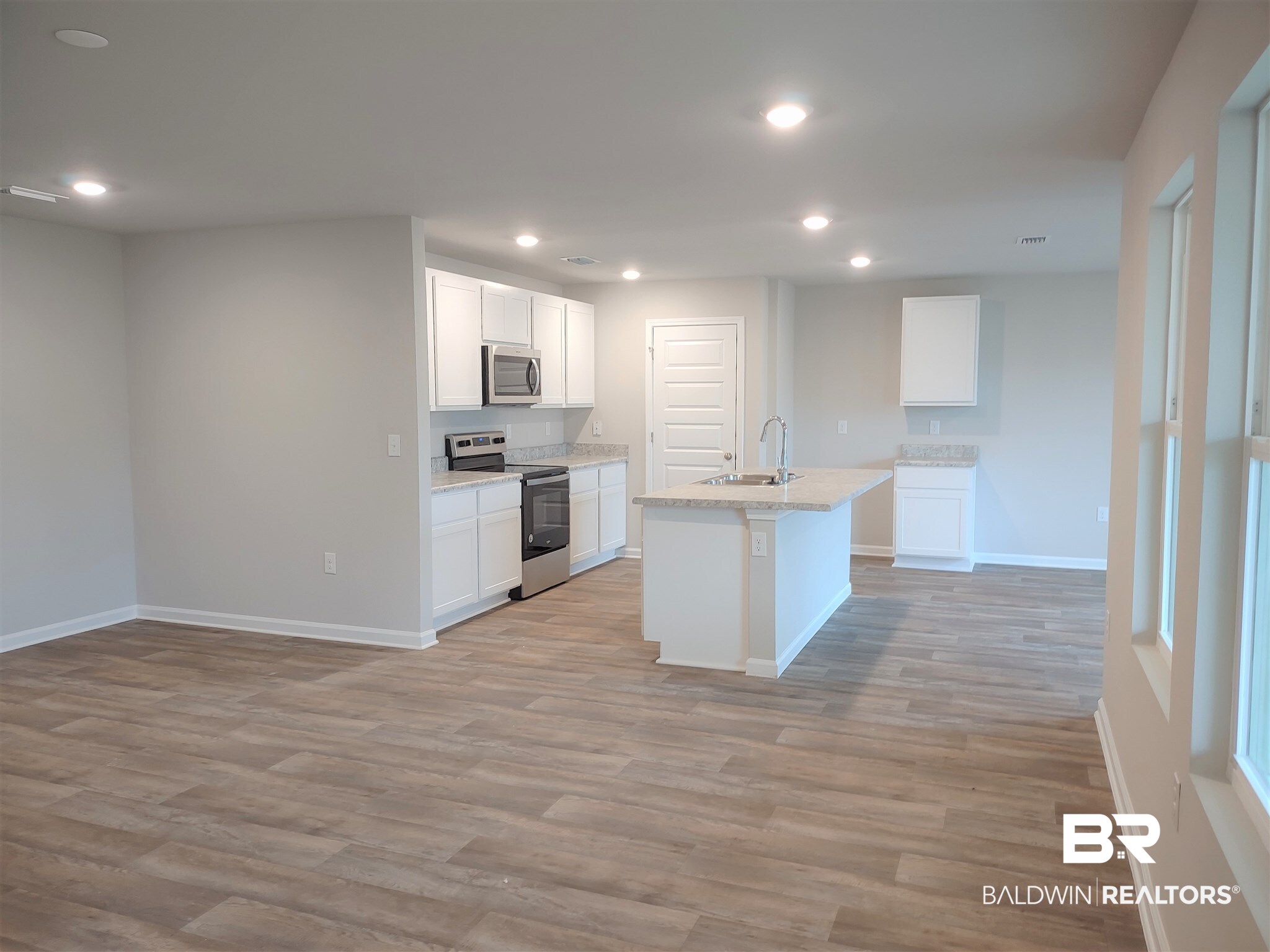 345 Rhineheart Lane Foley, AL 36535 - Photo 5 of 10