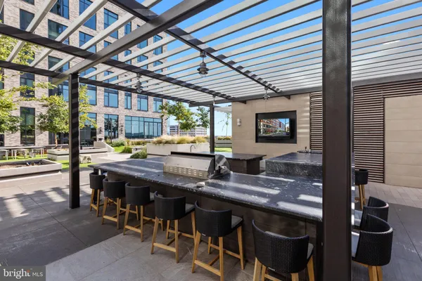 $3,500 | 1650 Silver Hill Drive, Unit 1404, McLean, VA 22102