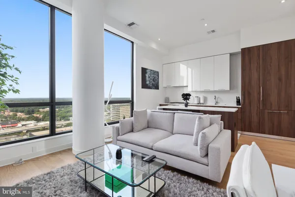 $3,500 | 1650 Silver Hill Drive, Unit 1404, McLean, VA 22102