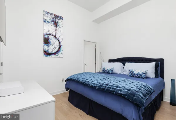 $3,500 | 1650 Silver Hill Drive, Unit 1404, McLean, VA 22102