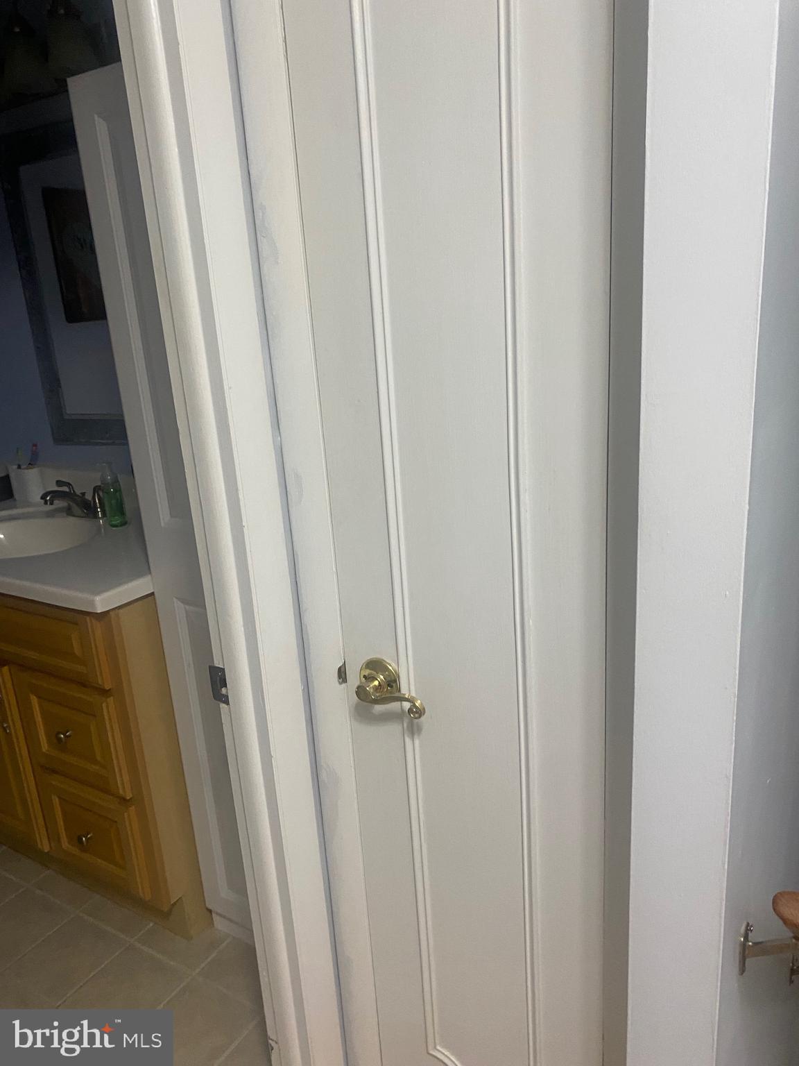 9734 Laramie Road Philadelphia, PA 19115 - Photo 17 of 36