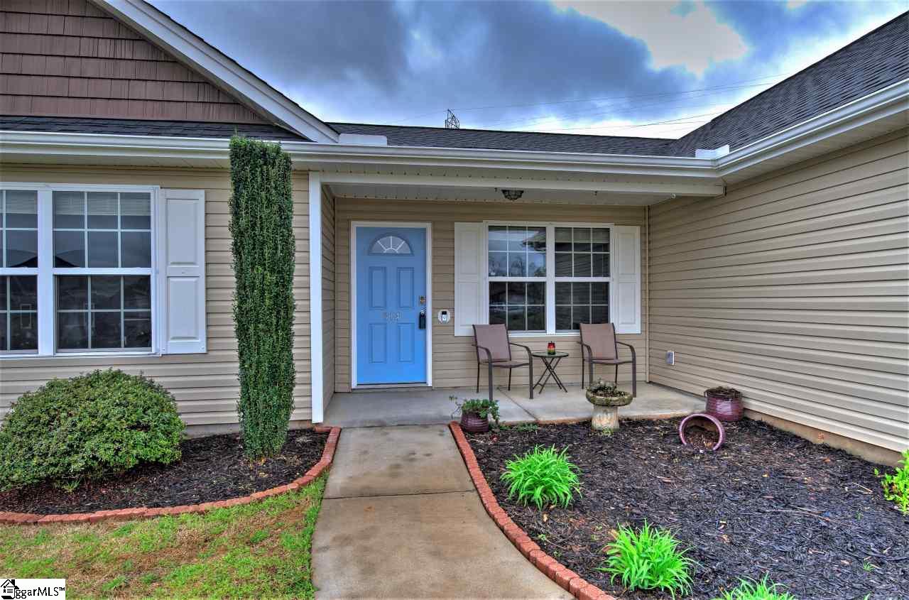814 Efren Point Lyman, SC 29365 - Photo 2 of 33 Gallery Image 2