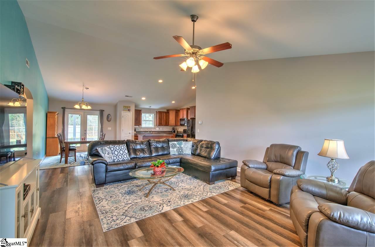 814 Efren Point Lyman, SC 29365 - Photo 7 of 33 Gallery Image 7