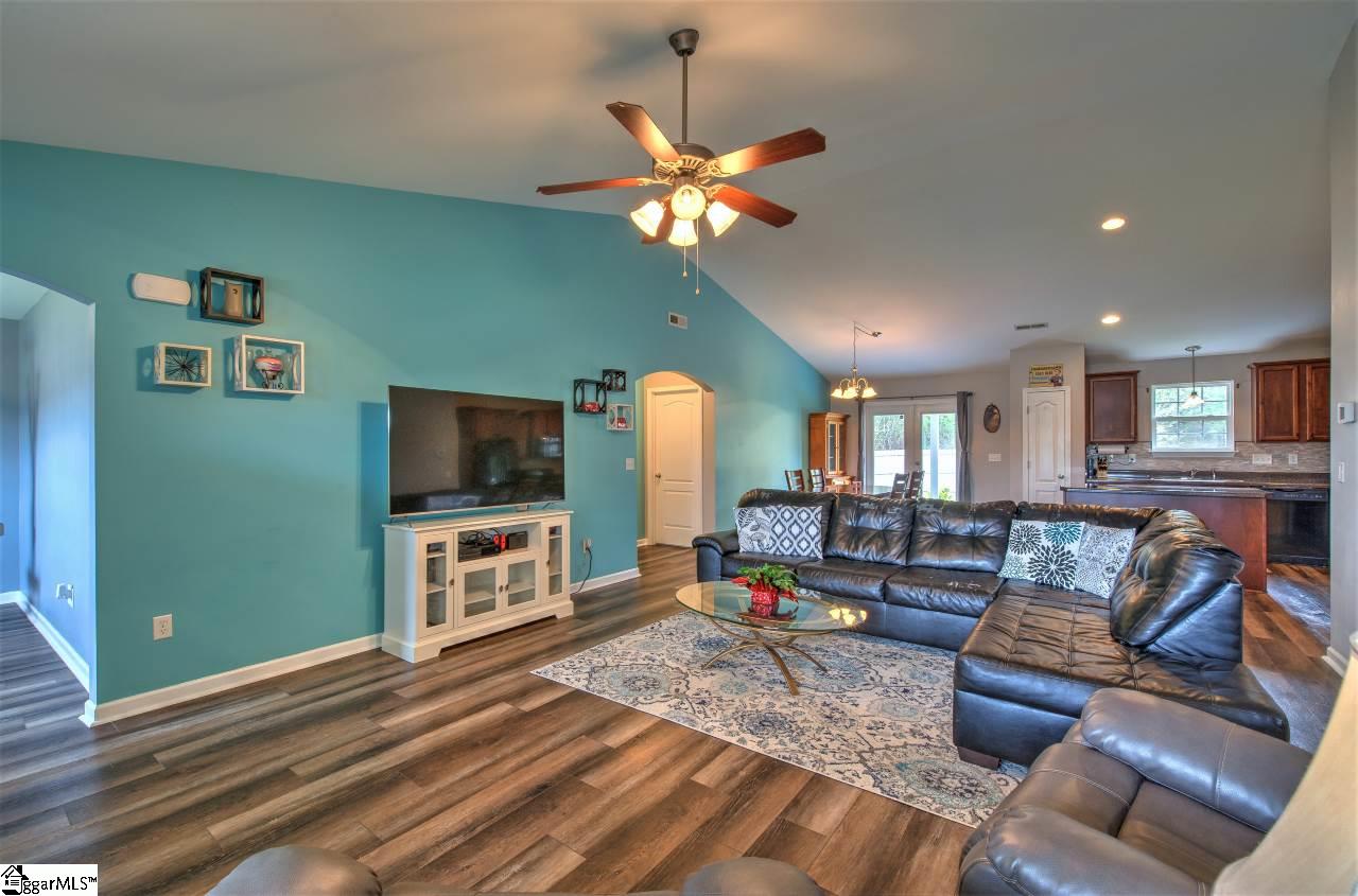 814 Efren Point Lyman, SC 29365 - Photo 8 of 33 Gallery Image 8