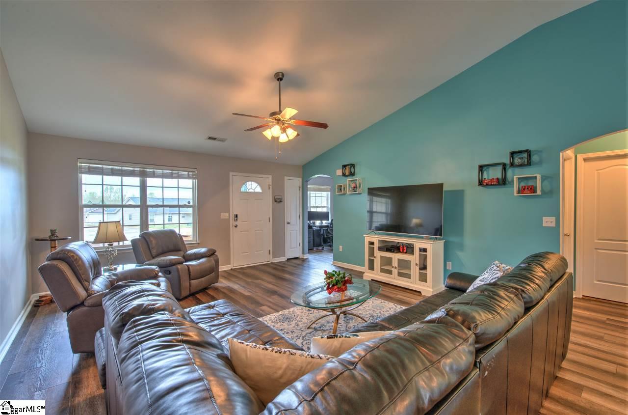814 Efren Point Lyman, SC 29365 - Photo 9 of 33 Gallery Image 9